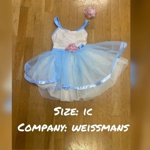 Brand new Weissmans costume